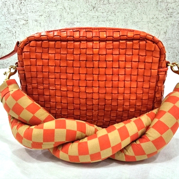 Claire V Midi Sac Poppy Woven + Bonus Strap (Brand new) - Picture 5 of 10
